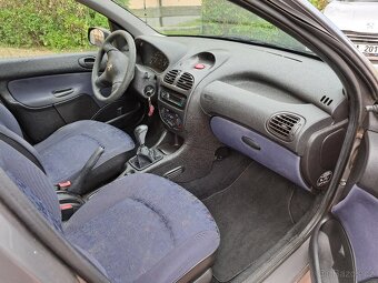 Peugeot 206 1.4 55kw r.v 2000 - 7