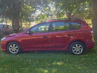 Hyundai i30 CW 1.6Crdi combi 66kw //nová TK//super stav// - 7