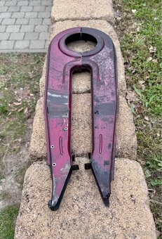 ČZ 125 175 250 - kryt řetězu - 7