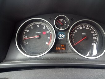 Opel Zafira 1.8 - 7