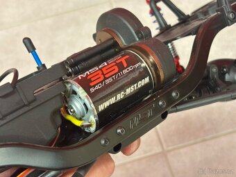 Expediční podvozek MST CMX - 7