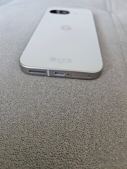 Google pixel 9a 8/128 - 7