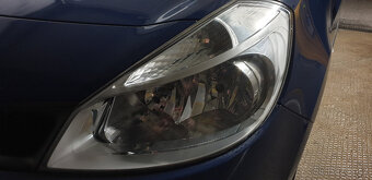 Renault Clio III. 1.5 Dci-50 Kw- R.V. 10/2006 -model 07 - 7