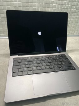 Apple MacBook Pro 14" 2023, M3 8GB/512GB Vesmírně šedý - 7