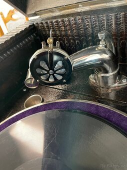 Starožitný gramofon na kliku - 7