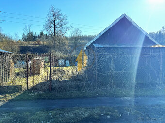 Prodej chaty v zahrádkářské kolonii - 7