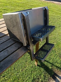 Zetor skříň baterie - 7