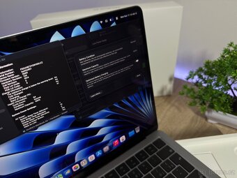 MacBook Air M3 13,6" CTO - 7