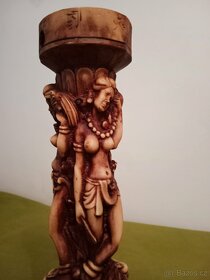 Stolek japonský historizující vyřezávaný sleva na 3990 - 7