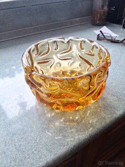 Popelník z hutního skla z období československa - 7