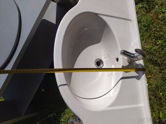 Umyvadlo Laufen, včetně baterie - 7