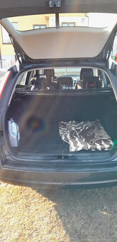 Kia Ceed 1,6 l - 7