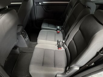 Volkswagen Touran 1.6 TDI , 77 kW nafta, 2011 - 7