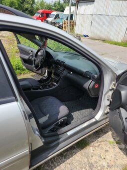 Mercedes w203 220 cdi - 7
