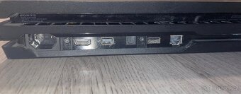 PS4 pro 1TB + 3 ovladače + ps4 kamera - 7