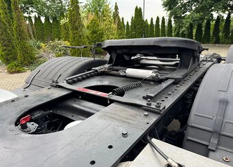 Iveco S-WAY 570 6x2 - tahač návěsů + hydraulika - 7