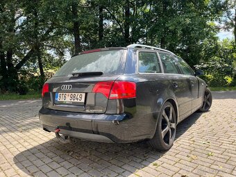Audi A4 B7 - 7