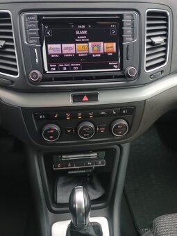 VW Sharan 7 místný - 7