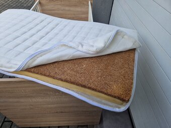 Dětská postýlka + kokosová madrace.  Postel - dětský pokoj - 7