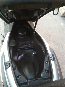 Kymco Downtown 300i - 7