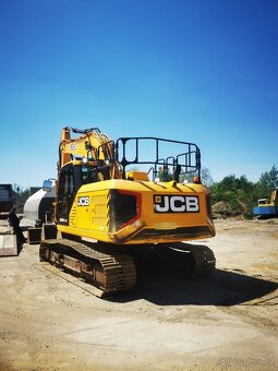 Pasovy bagr Jcb 220x l 4f - 7