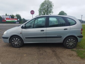 Renault Scenic 1.6i 16V - 7