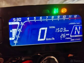 Honda CB125R - 7
