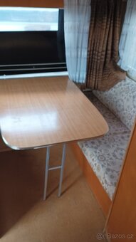 Karavan Tabbert 460 s před stanem - 7