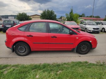 Ford Focus 1.6i - 74 kW - klimatizace - 7