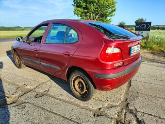 Renault Megane 1.4 70kw - 7