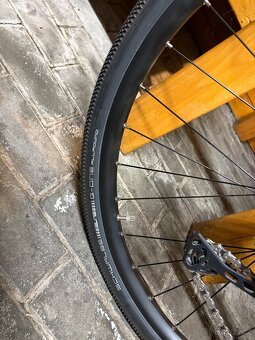 🚴♂️ Marin Headlands 54 cm – celokarbonový gravel, Shimano - 7