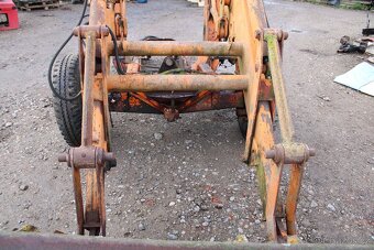 Zetor 7211 čelní nakladač ln 7211 lopata deska  s vidlemi - 7