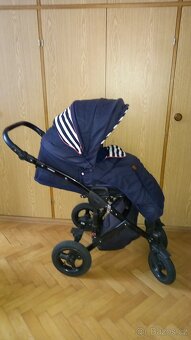 kočárek + autosedačka a vše pro miminko - 7
