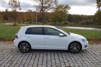 GOLF 7 5dv. 1.4TSI-92kw,LOUNGE,NEZ.TOP,Výhřev Volantu,2015 - 7