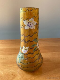 Sběratel nabízí staré secesní vázy - 7