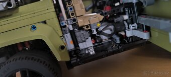 Lego 42110 Land Rover Defender - RC- motorizováno - 7
