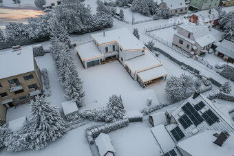 Rodinná rezidence v Novém Spolí – Luxus, prostor a wellness  - 7