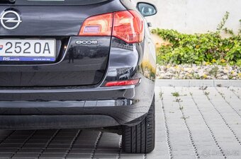 Opel Astra J 1.4 74 kW - 7