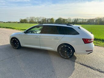 Škoda Superb Combi 2.0 TDI 110kW Laurin & Klement - 7