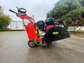 Motorový řezač spár - 7