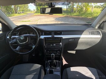 ŠKODA SUPERB 2 COMBI 2.0TDI XENONY TOP STAV - 7