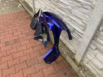 YAMAHA R1 - 7