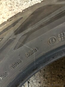 215/55/17 sada letních pneu prodám - 7