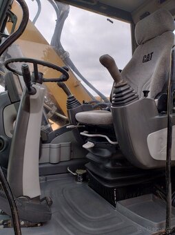 CAT 313D - 7
