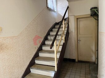 Prodej rodinného domu v Mirošovicích, 176m2 a pozemek 1276m2 - 7