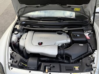 Volvo C70 II 2.4D 132kw D5 Summum - 7