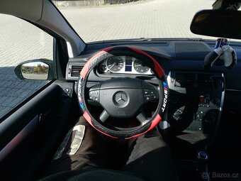 Prodám Mercedes Benz 150B 1,5 70 kw,2008 - 7