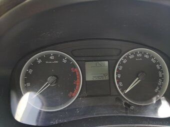 Prodám Škoda Fabia 1.2 benzín - 7