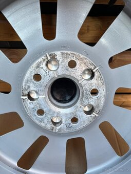 Alu originální kola Volkswagen T7,R17 model Dundrod, 5x120❄️ - 7