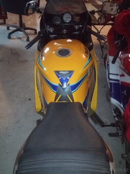 SUZUKI GSX-R 600 SRAD - 7